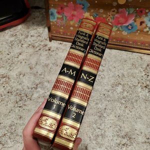 Funk & Wagnalls Standard Desk Dictionary Vintage  1993